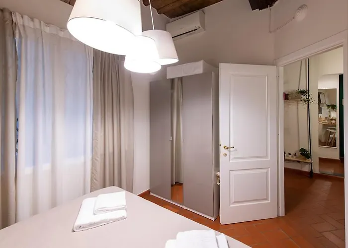 Lägenhet Chic Flat In Centre Near The Train Station