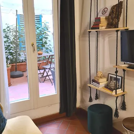 Chic Flat In Centre Near The Train Station Apartment Florenz