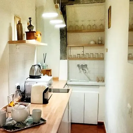 Chic Flat In Centre Near The Train Station Apartman *