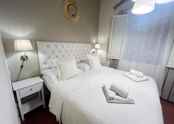 Chic Flat In Centre Near The Train Station