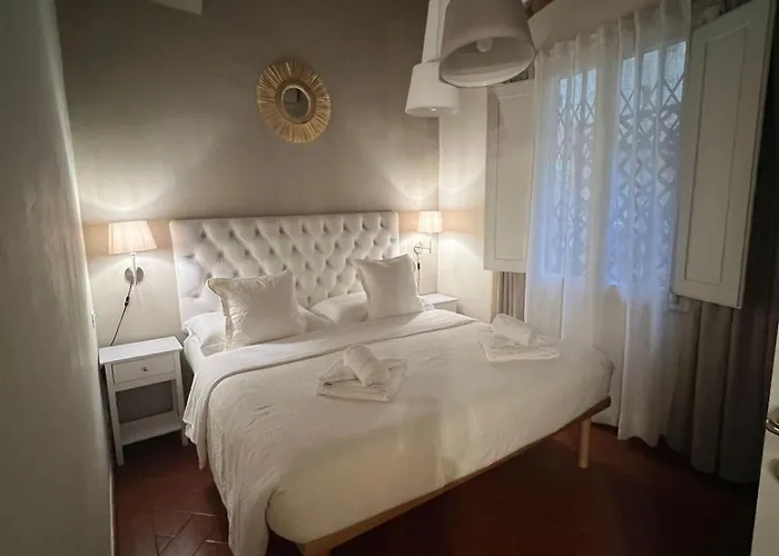 Chic Flat In Centre Near The Train Station