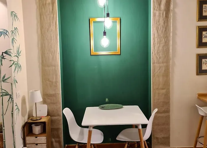 Chic Flat In Centre Near The Train Station