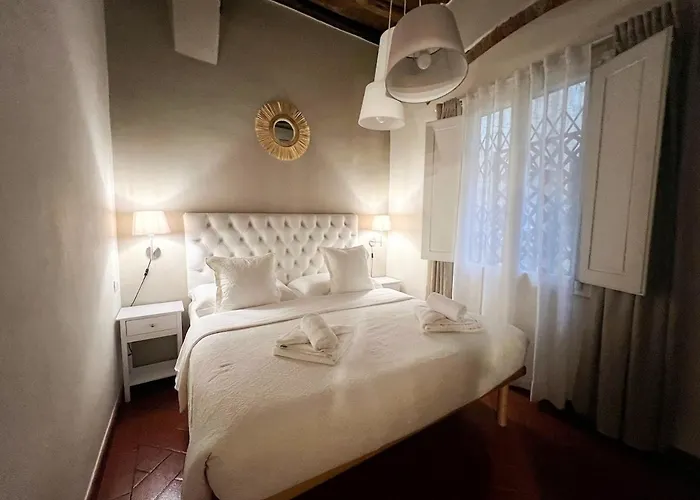 Apartman Chic Flat In Centre Near The Train Station